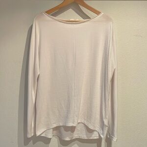 Gap Dolman Sleeve, High/Low with Center & Back Decorative Hem Size L